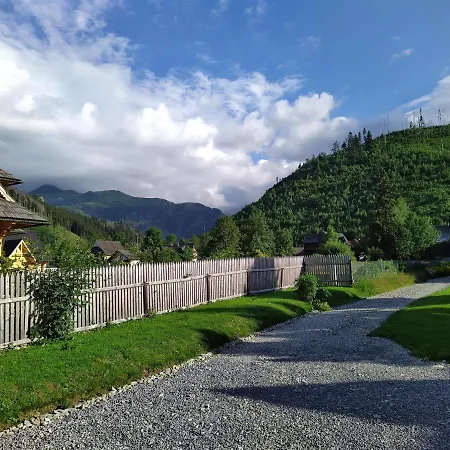 Kirowy Chalet